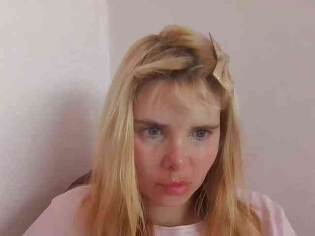 ElenaPleasure webcam