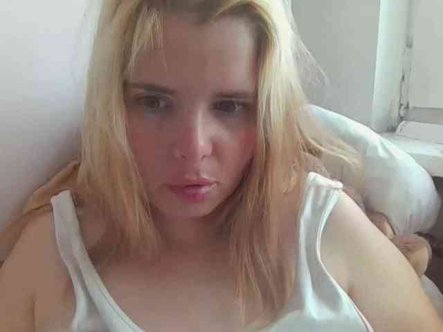 ElenaPleasure webcam