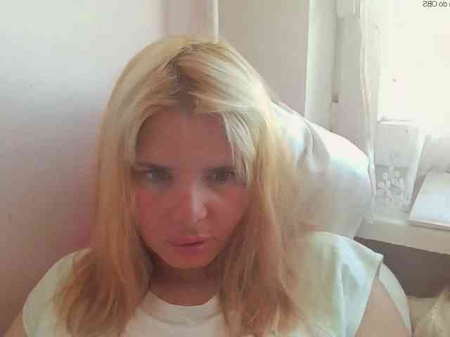 ElenaPleasure webcam