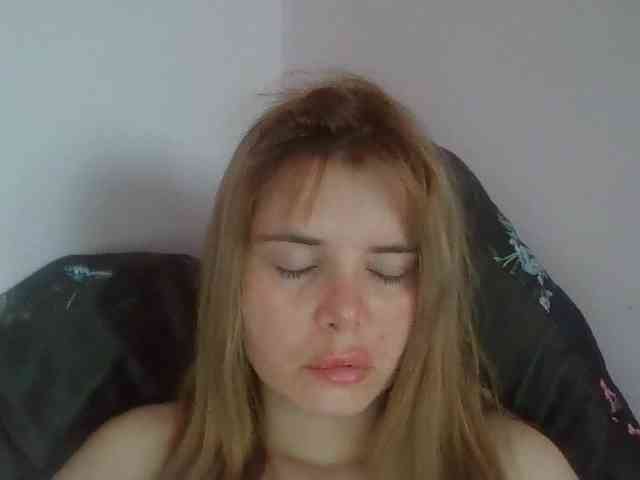 ElenaPleasure webcam