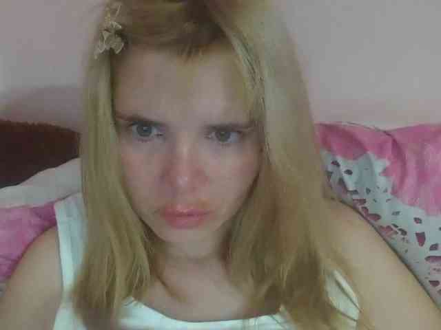 ElenaPleasure webcam