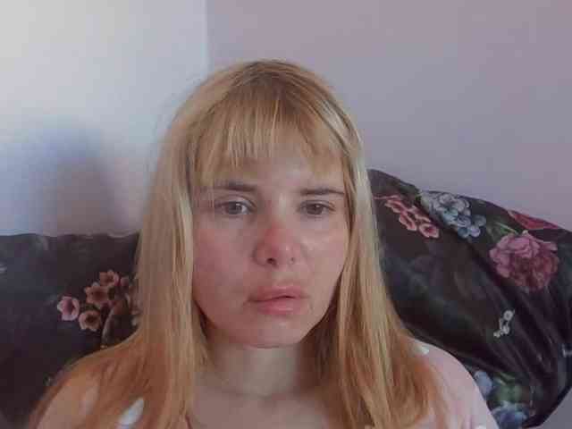ElenaPleasure webcam