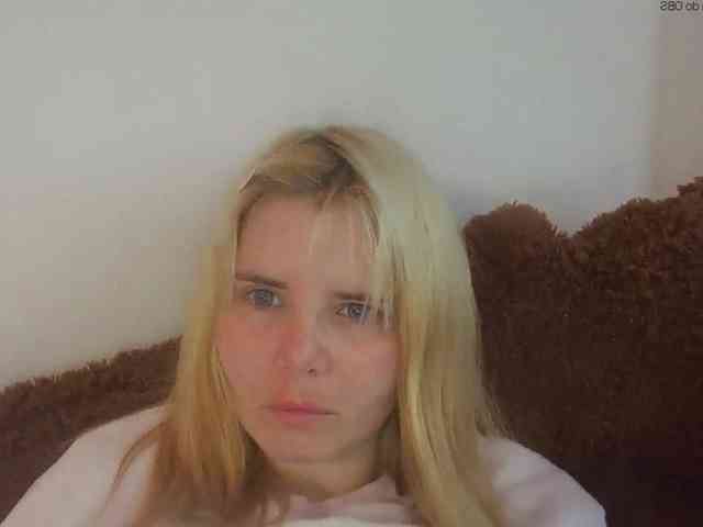 ElenaPleasure webcam
