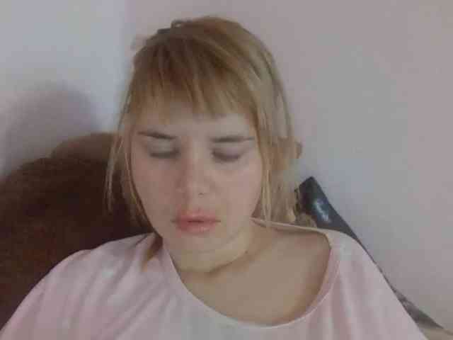 ElenaPleasure webcam