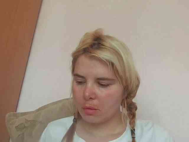 ElenaPleasure webcam