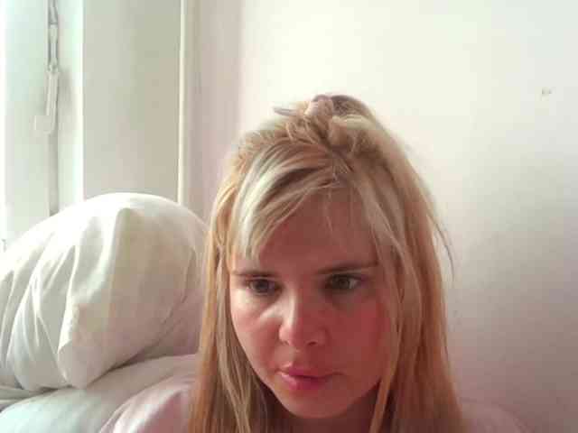 ElenaPleasure webcam