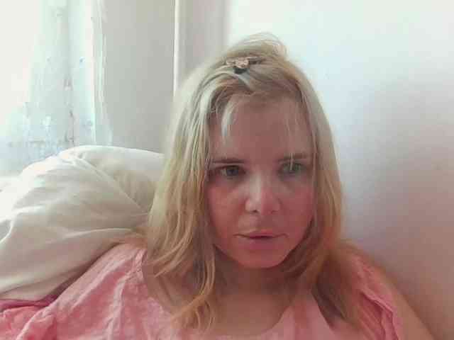 ElenaPleasure webcam