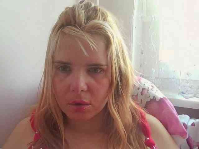 ElenaPleasure webcam