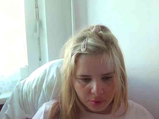 ElenaPleasure webcam