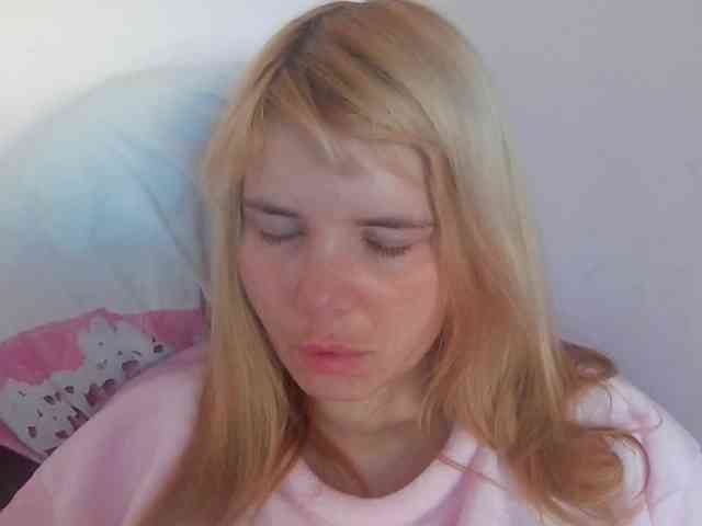 ElenaPleasure webcam
