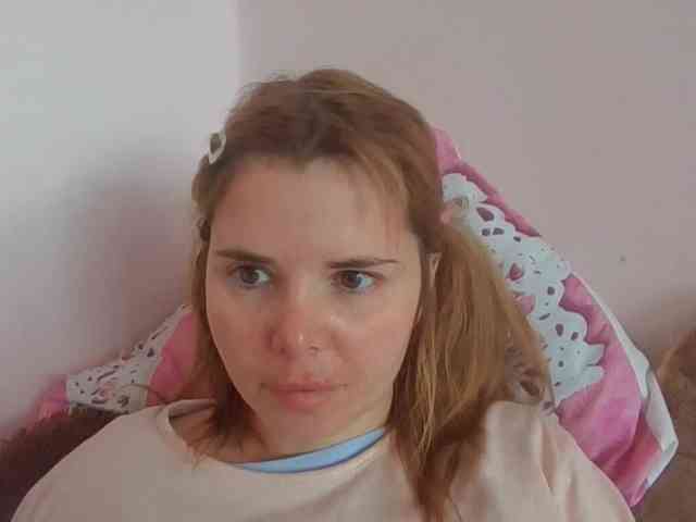 ElenaPleasure webcam