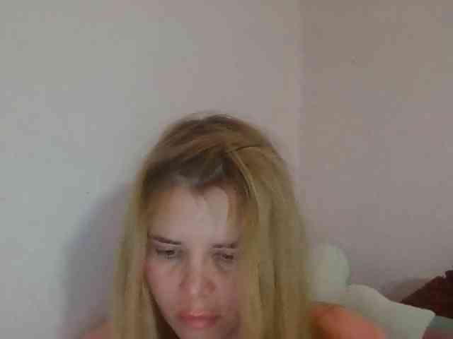 ElenaPleasure webcam