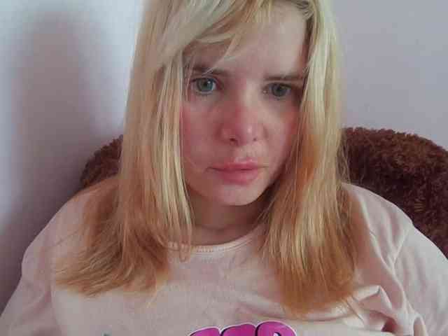 ElenaPleasure webcam