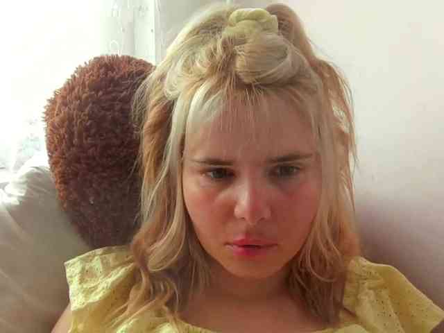 ElenaPleasure webcam