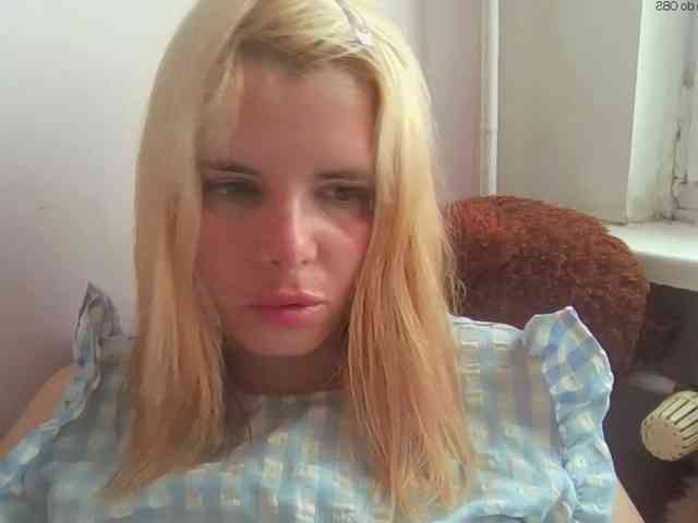 ElenaPleasure webcam