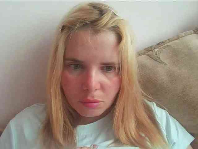 ElenaPleasure webcam