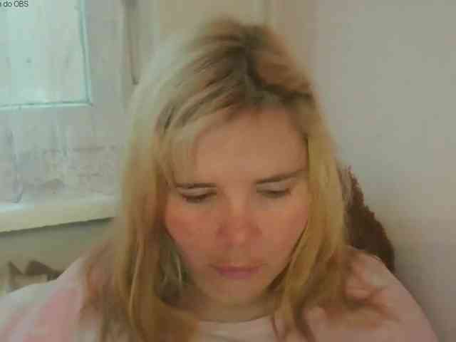 ElenaPleasure webcam
