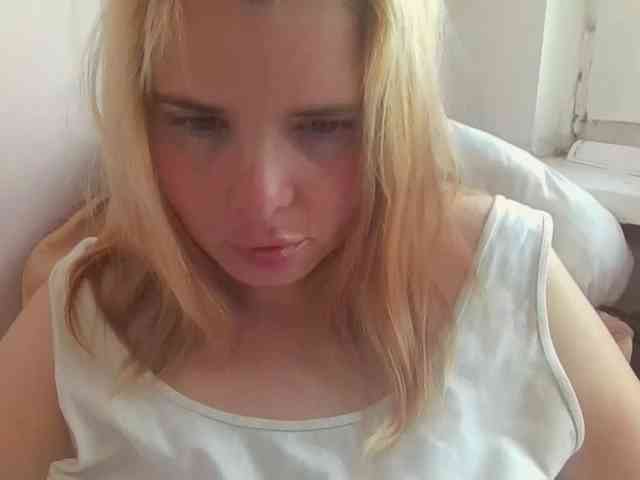 ElenaPleasure webcam