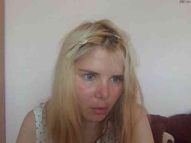 ElenaPleasure webcam