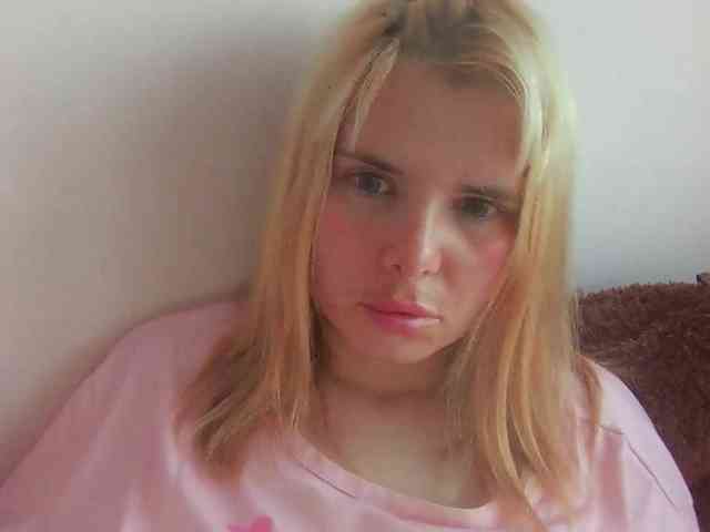 ElenaPleasure webcam