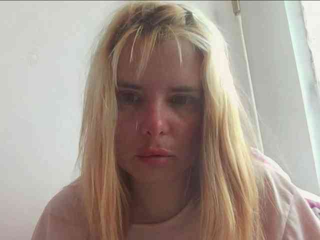 ElenaPleasure webcam
