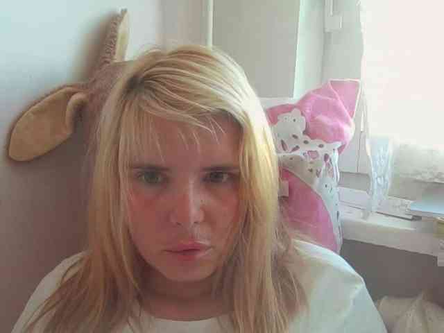 ElenaPleasure webcam