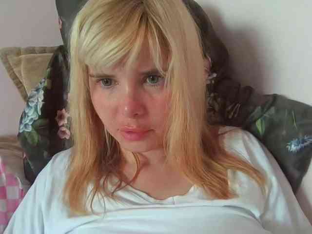ElenaPleasure webcam