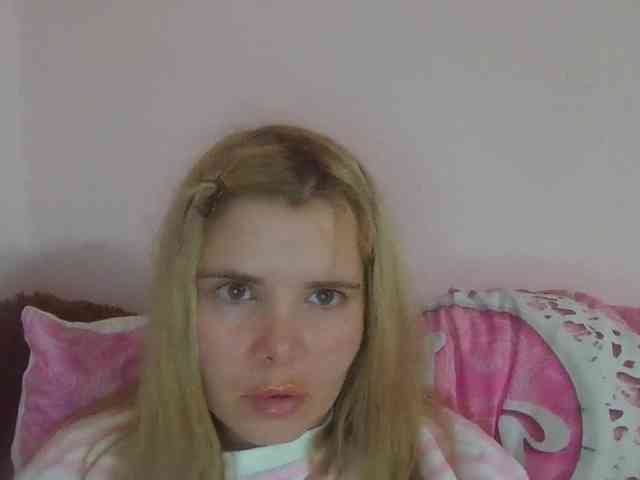 ElenaPleasure webcam