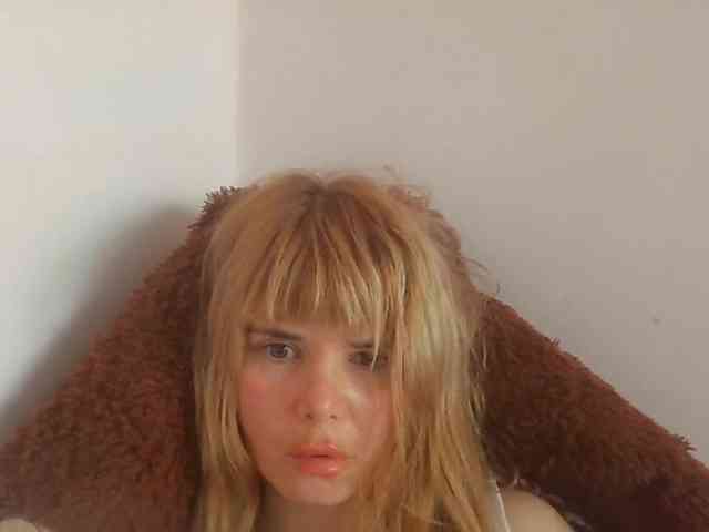 ElenaPleasure webcam