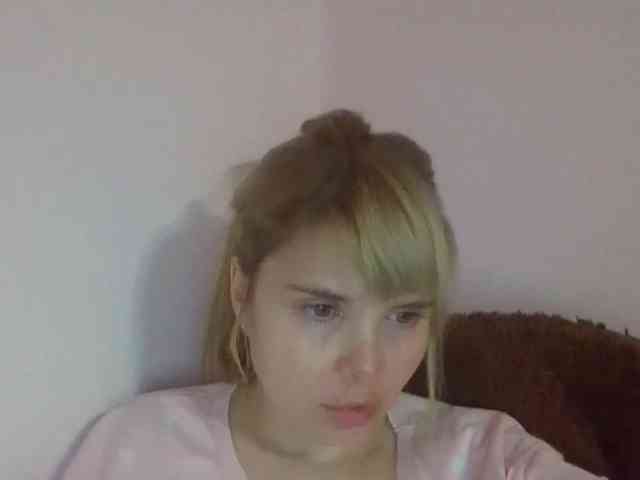 ElenaPleasure webcam