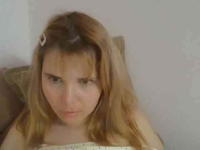 ElenaPleasure webcam