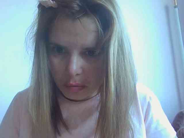 Model: ElenaPleasure