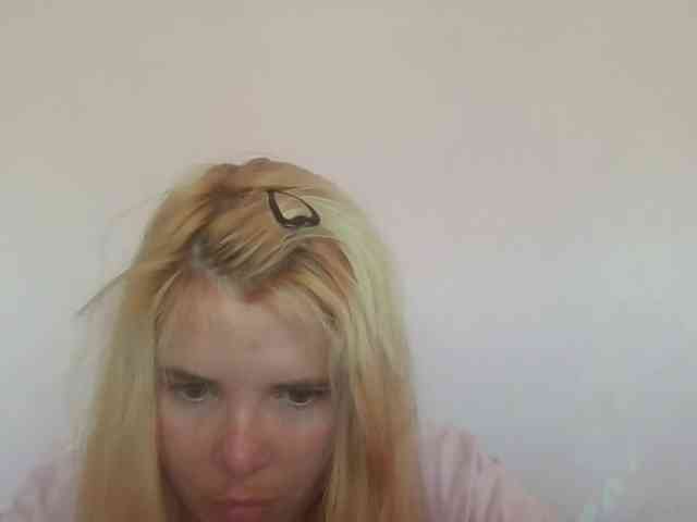 ElenaPleasure webcam