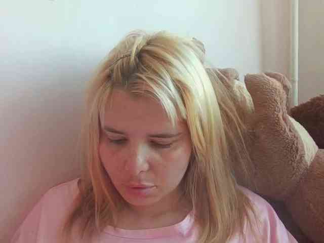 ElenaPleasure webcam