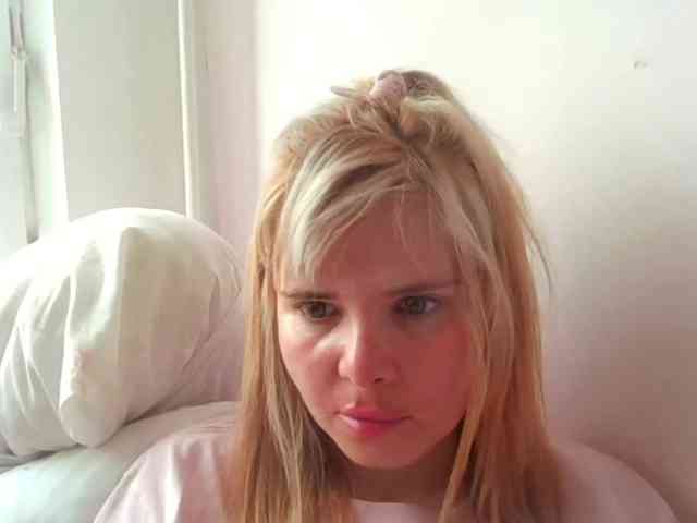 ElenaPleasure webcam