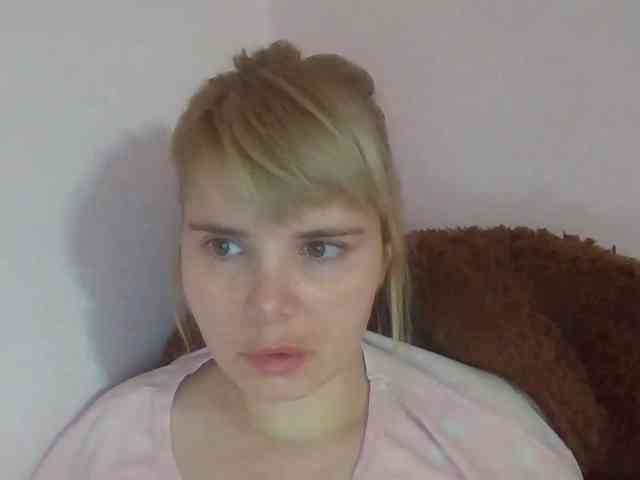 ElenaPleasure webcam