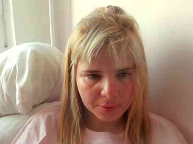 ElenaPleasure webcam