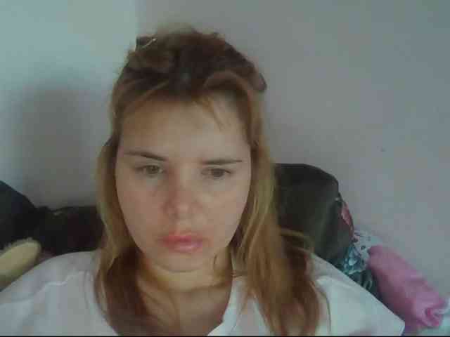 ElenaPleasure webcam