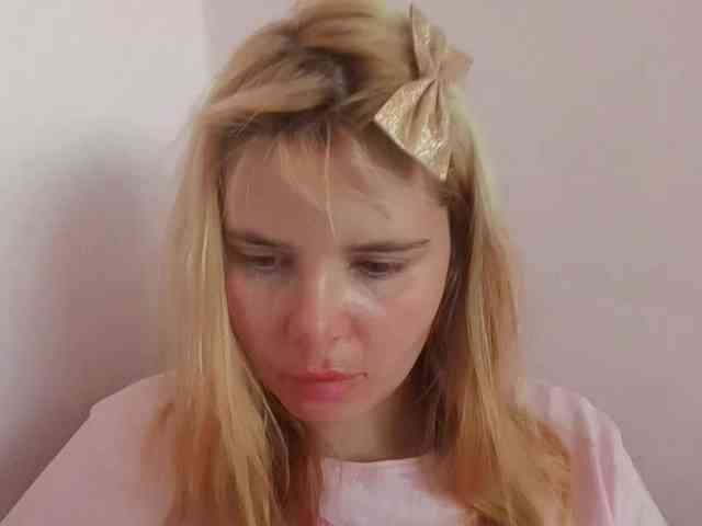 ElenaPleasure webcam