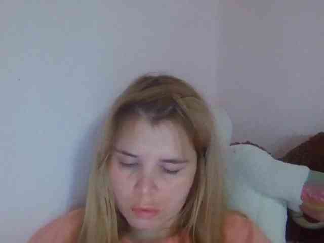 ElenaPleasure webcam