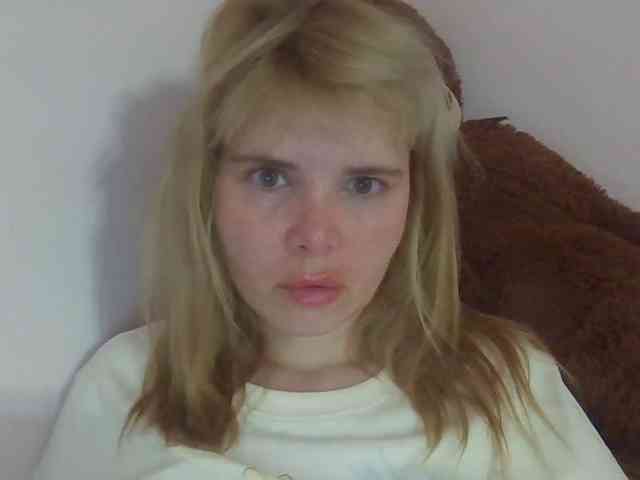 ElenaPleasure webcam