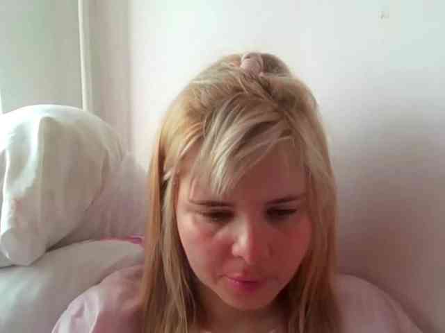 ElenaPleasure webcam