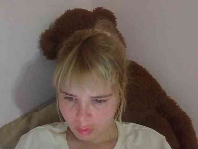 ElenaPleasure webcam