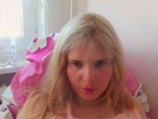 ElenaPleasure webcam