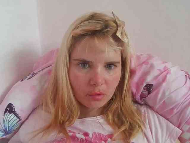 ElenaPleasure webcam