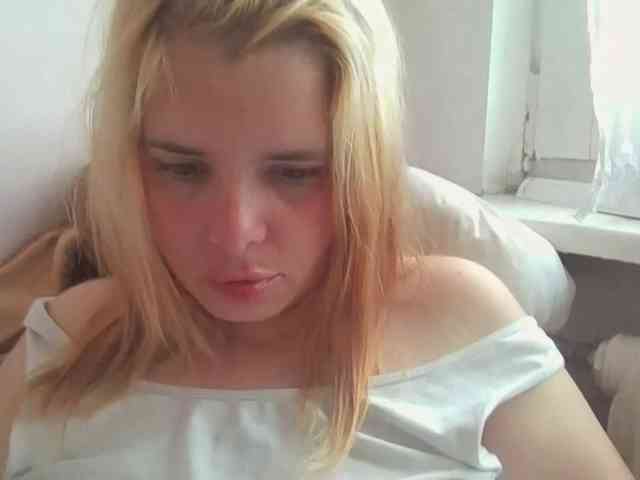 ElenaPleasure webcam