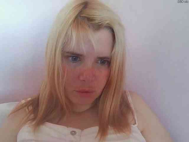 ElenaPleasure webcam