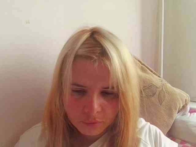 ElenaPleasure webcam