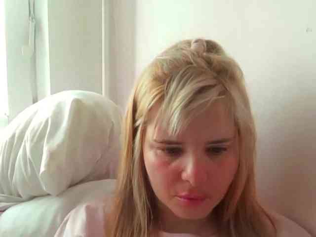 ElenaPleasure webcam