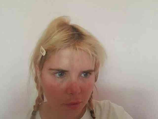ElenaPleasure webcam